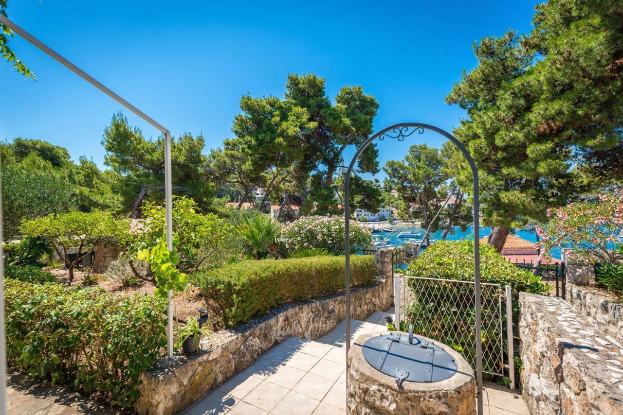 Sunny Days "Sara" - Zf Hvar Hvar Town Exterior photo